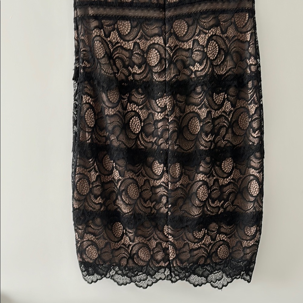 GUESS Lace & Nude Bodycon Mini Dress - Picture 7 of 7